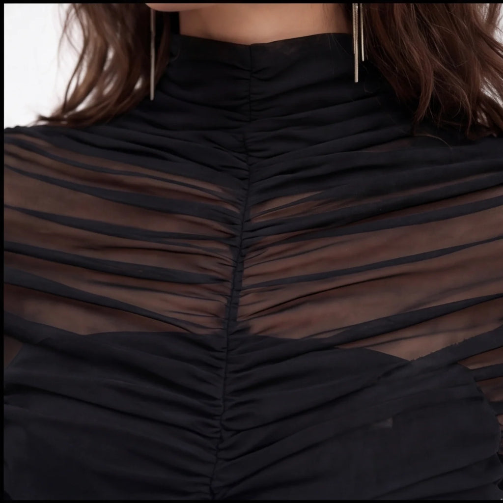 Büzgülü Şeffaf Panelli Kısa Kollu Bodysuit