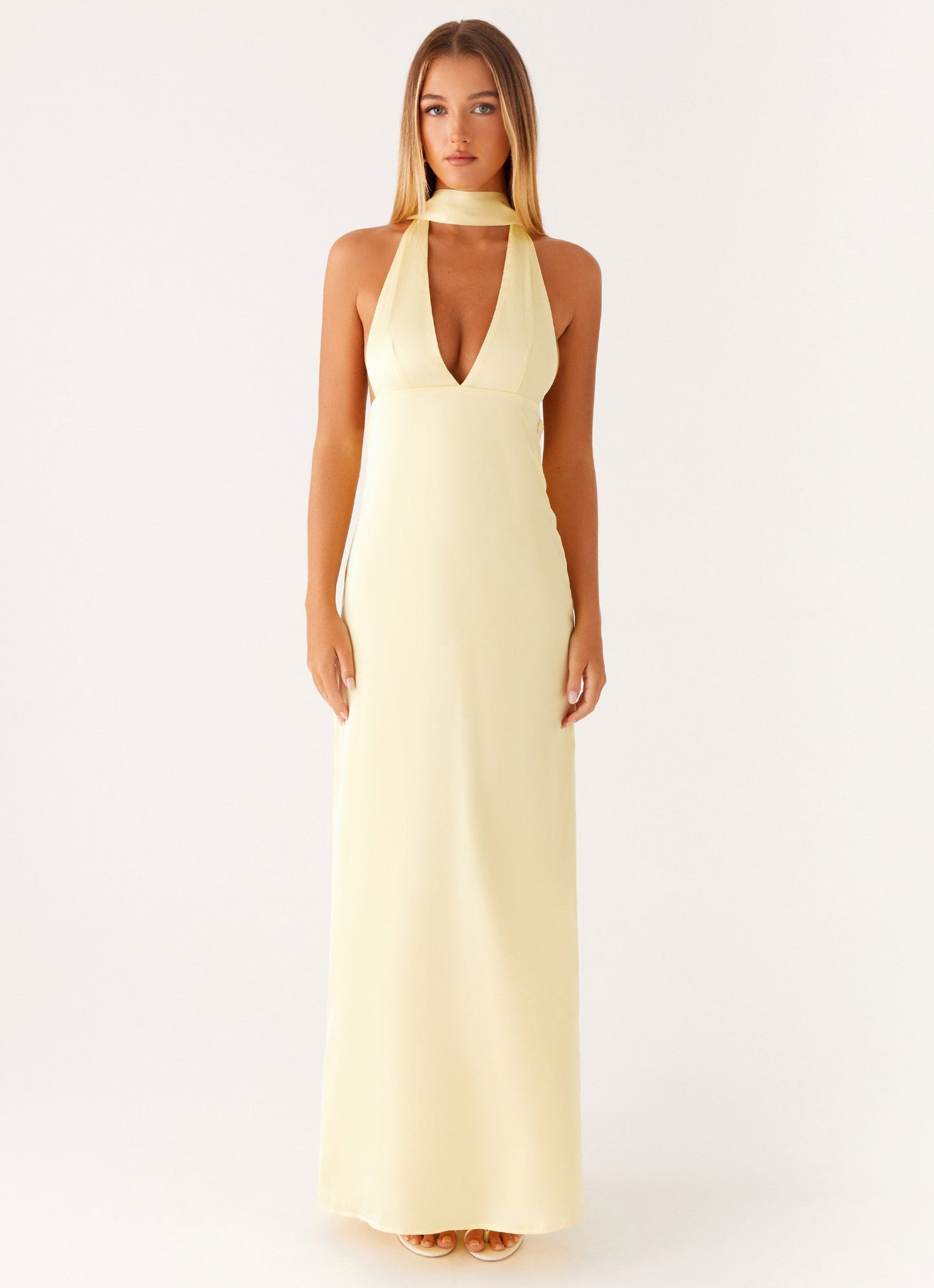 Sarı Saten Halter Yaka Maxi Elbise