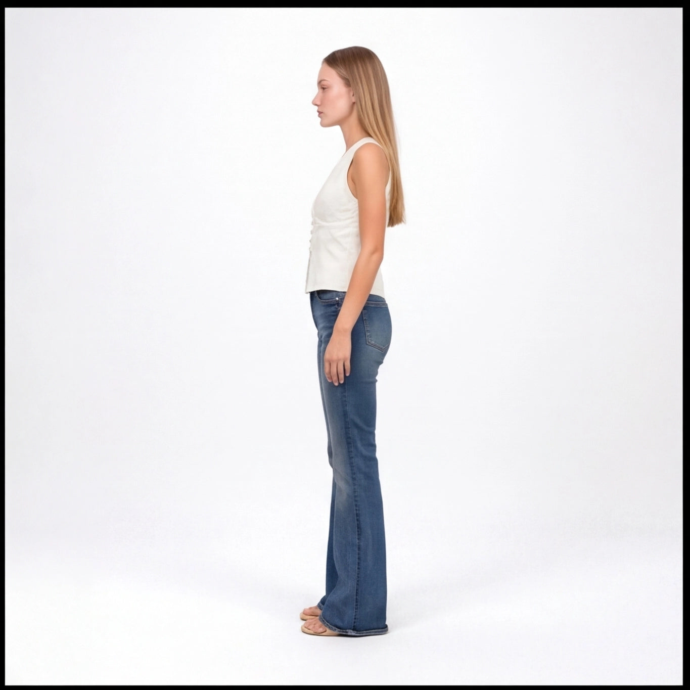 Düğme Detaylı Dantelli Halter Üst